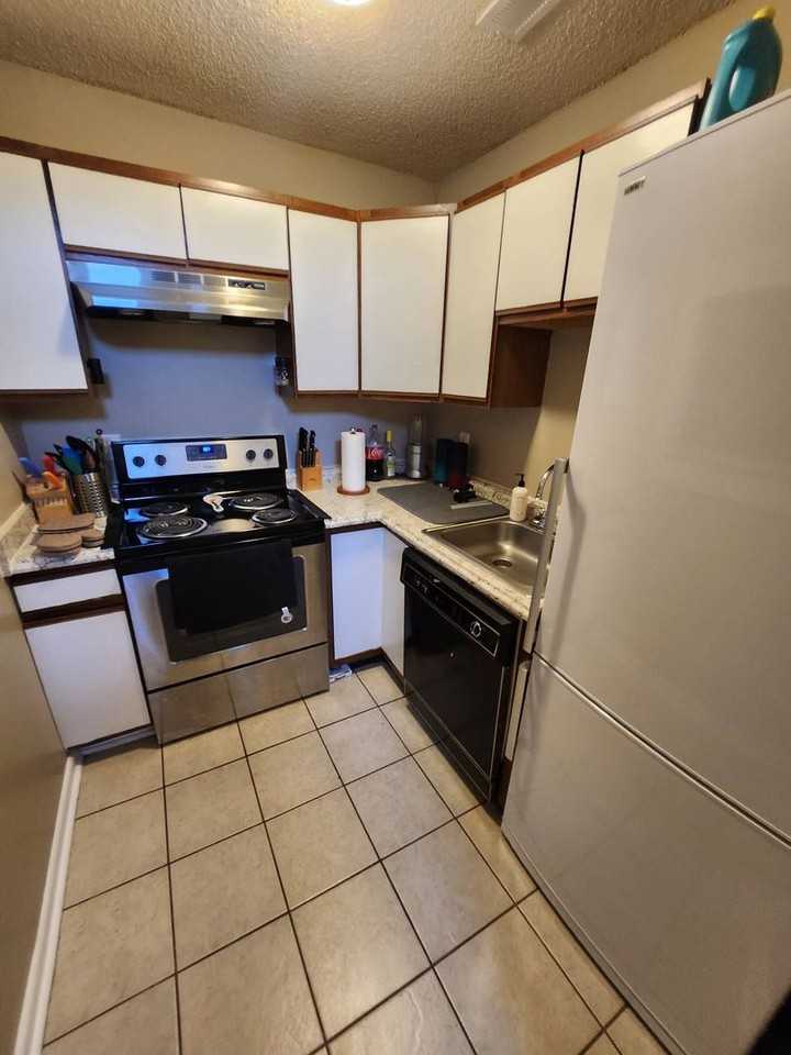 1328 Bradley Dr - Photo 2 of 21