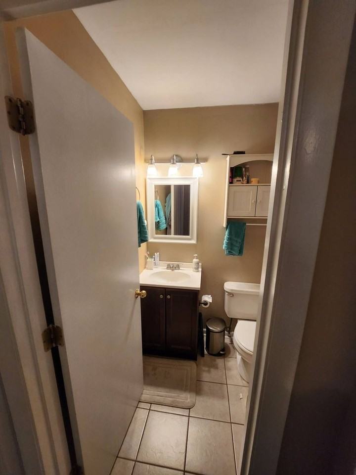 1328 Bradley Dr - Photo 7 of 21