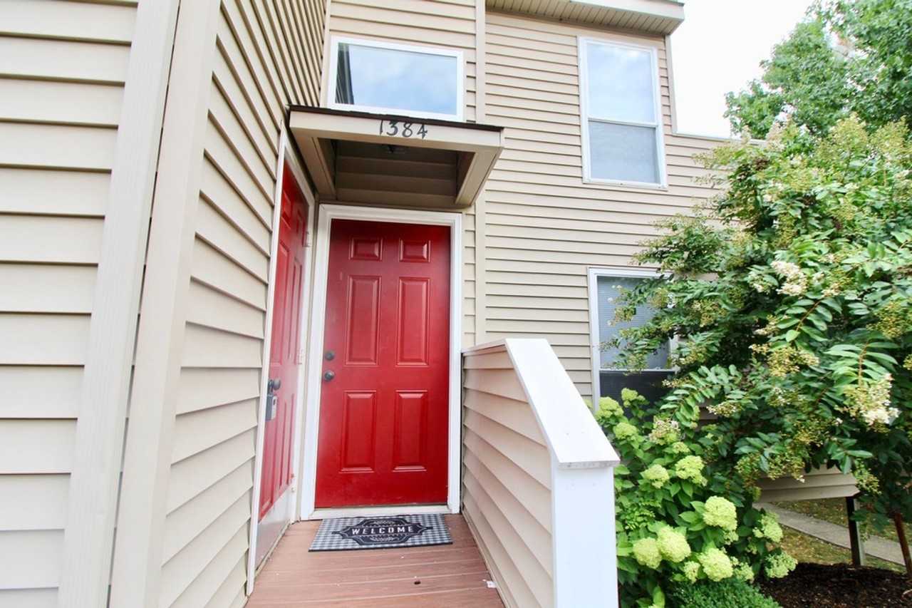 1384 Bradley Dr - Photo 2 of 29