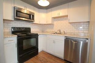 1374 Bradley Dr - Photo 1 of 1