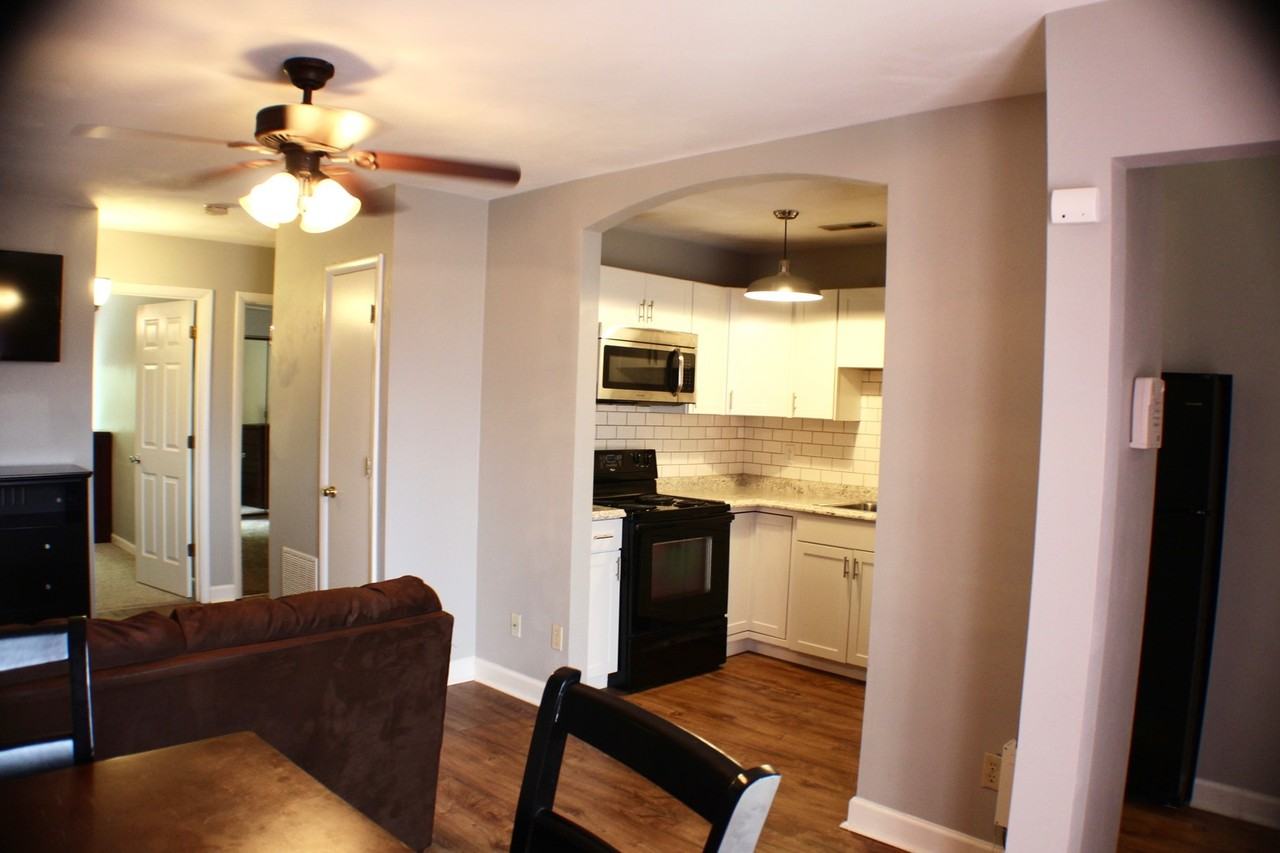 1374 Bradley Dr - Photo 7 of 19