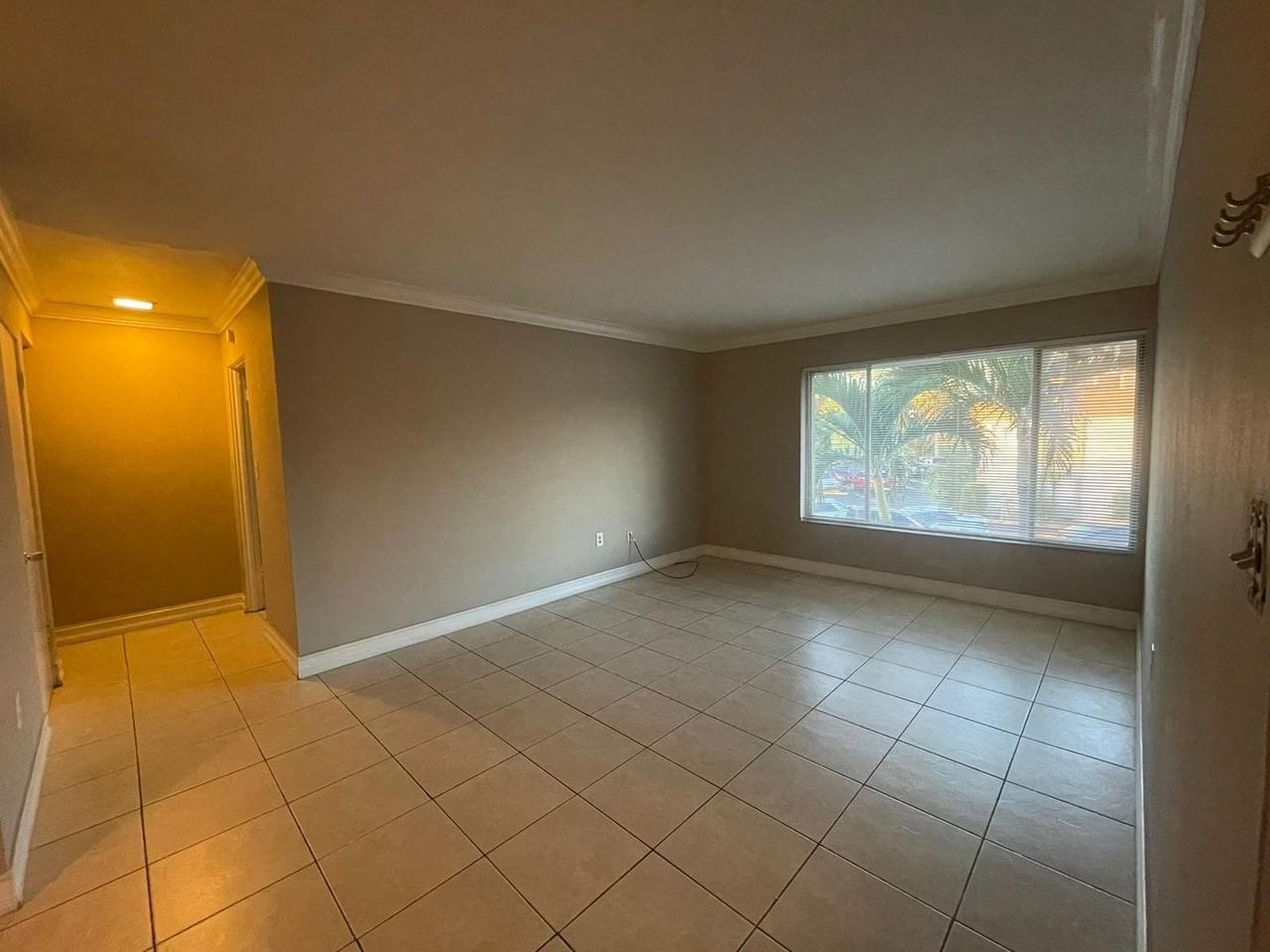 1830 Maravilla Ave #207 - Photo 7 of 7