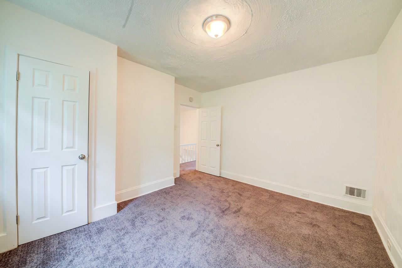 32 Penelope St - Photo 7 of 23