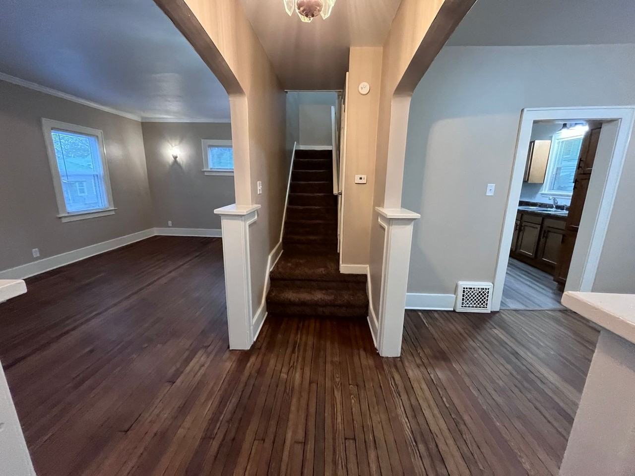 801 Runnion Ave - Photo 2 of 13