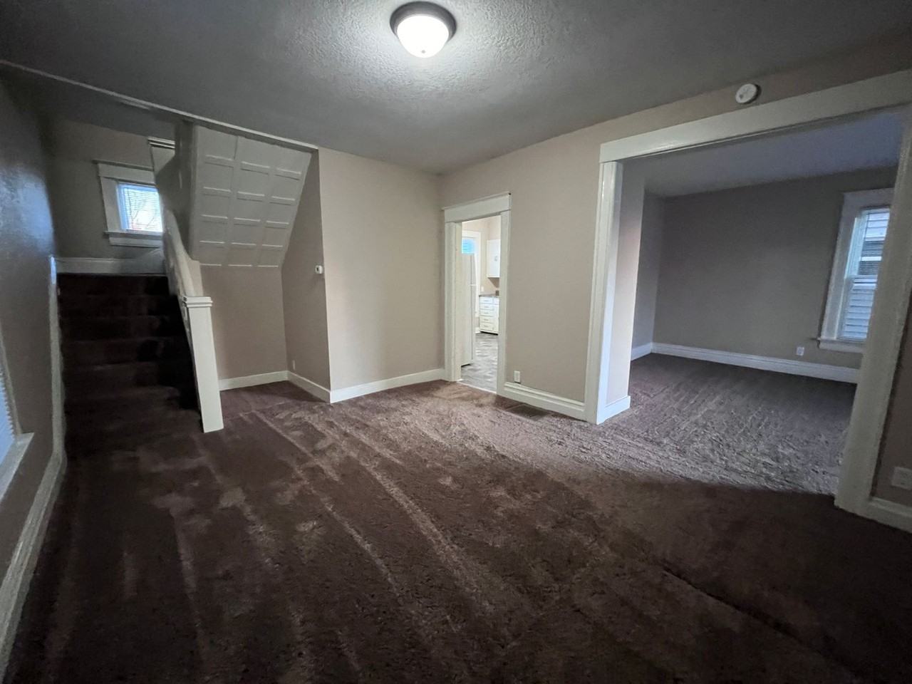 3117 S Harrison St - Photo 2 of 12