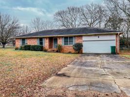 featured image of 4640 Dawn Cir