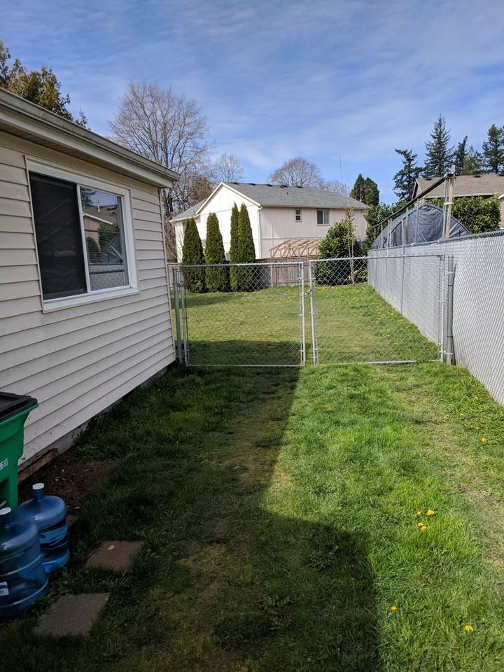 16443 Se Market St - Photo 2 of 20