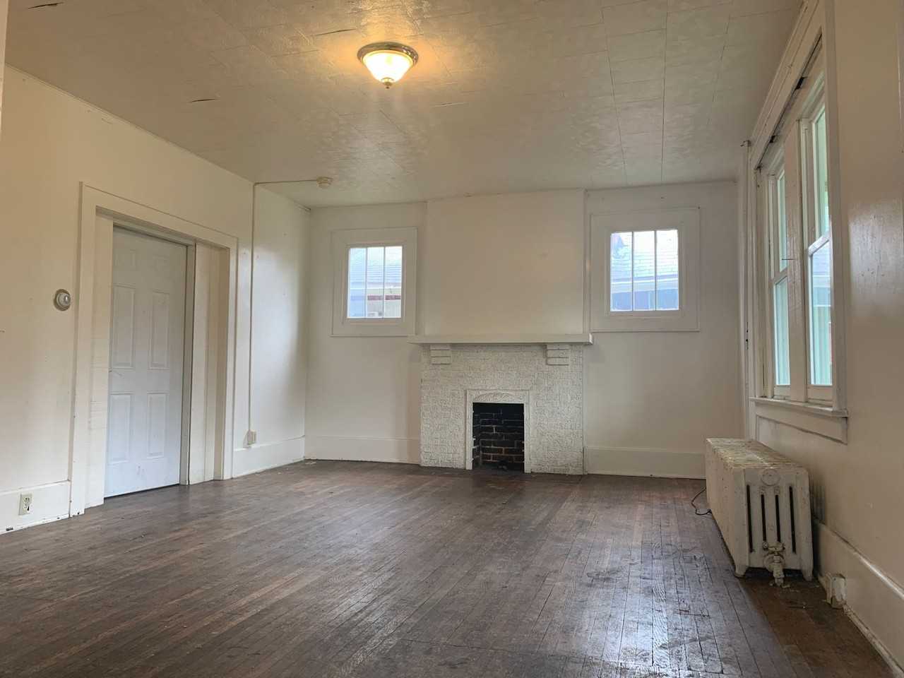 787 Willey St - Photo 3 of 16