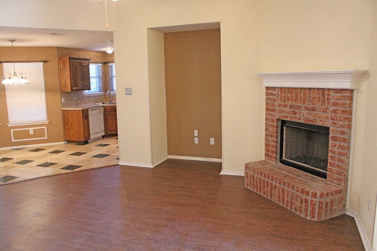 4608 Napa Valley Dr - Photo 3 of 19