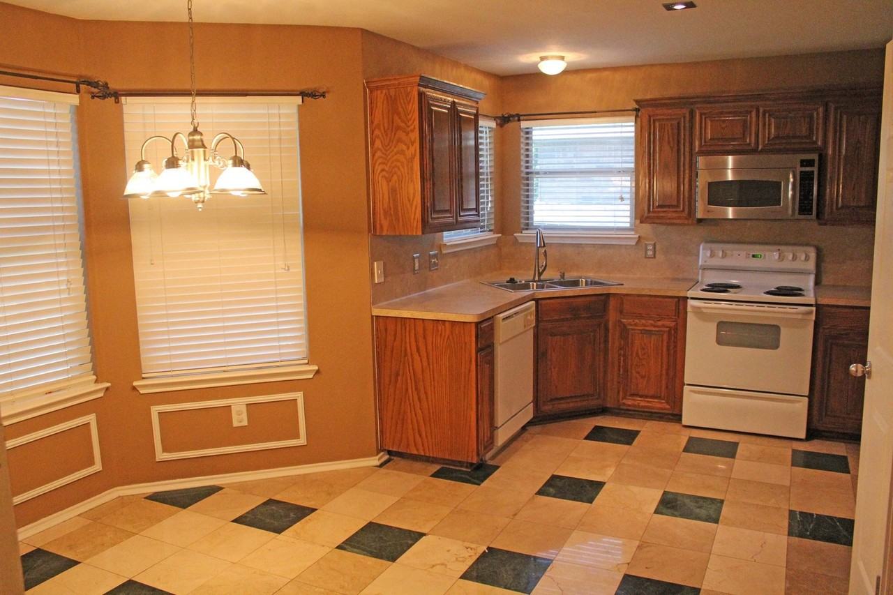 4608 Napa Valley Dr - Photo 6 of 19