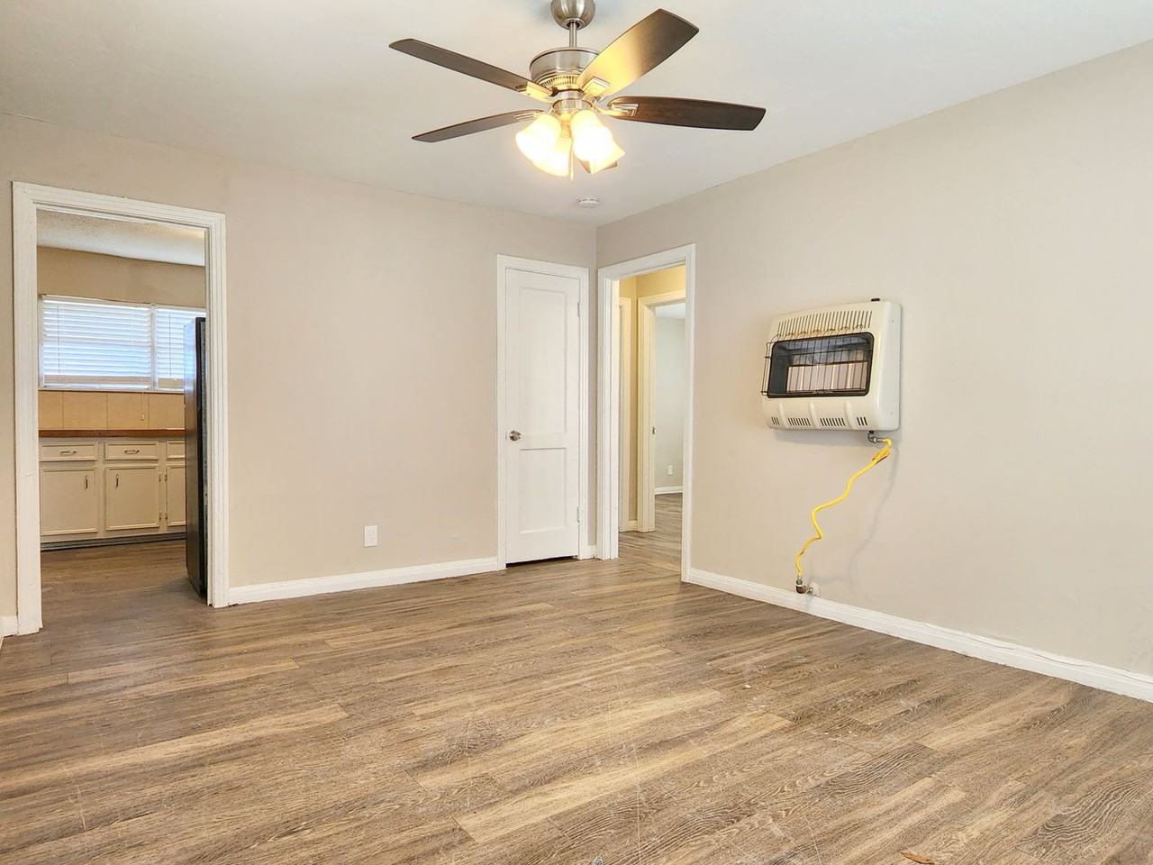 1114 5th Ave N - Photo 3 of 12