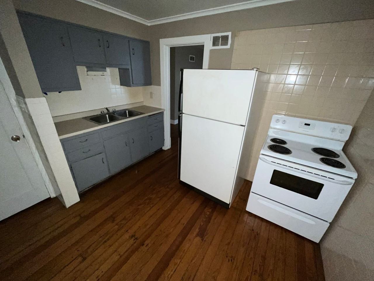 10071 Stimson Dr - Photo 4 of 17