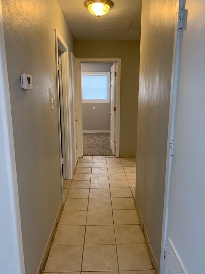 2209 E 29th St - Photo 3 of 9