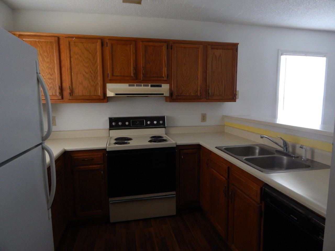 114A Lullwater Dr - Photo 2 of 10