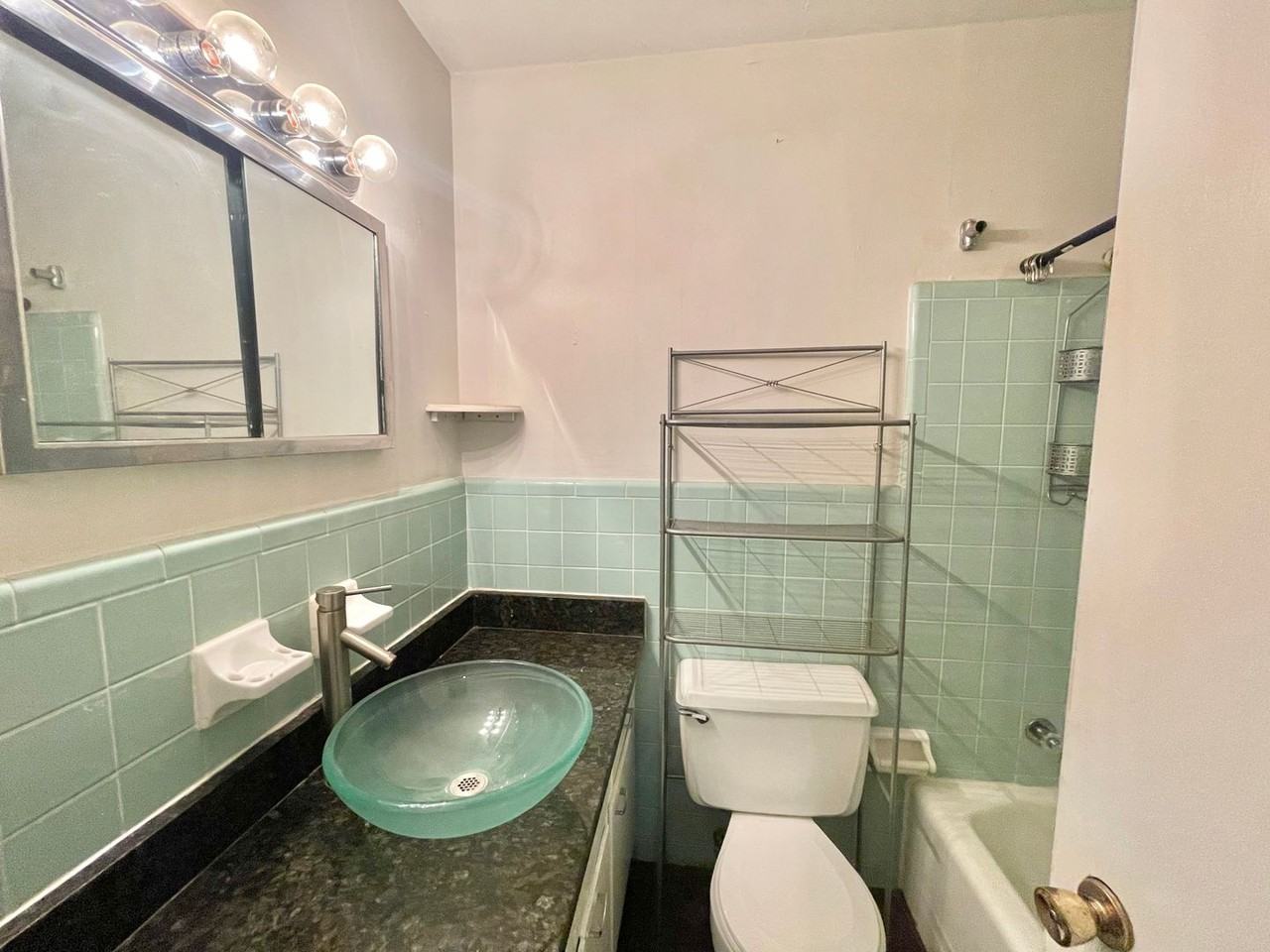 314 Cardinal Ct - Photo 5 of 10