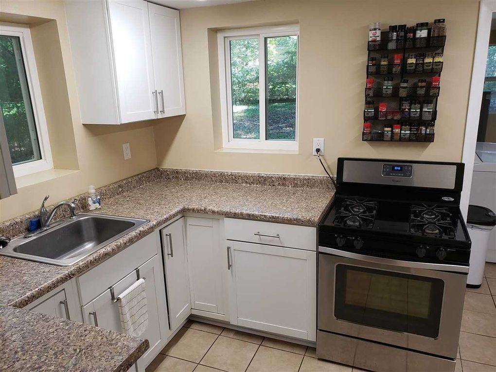 1700 Pepper Dr - Photo 3 of 10