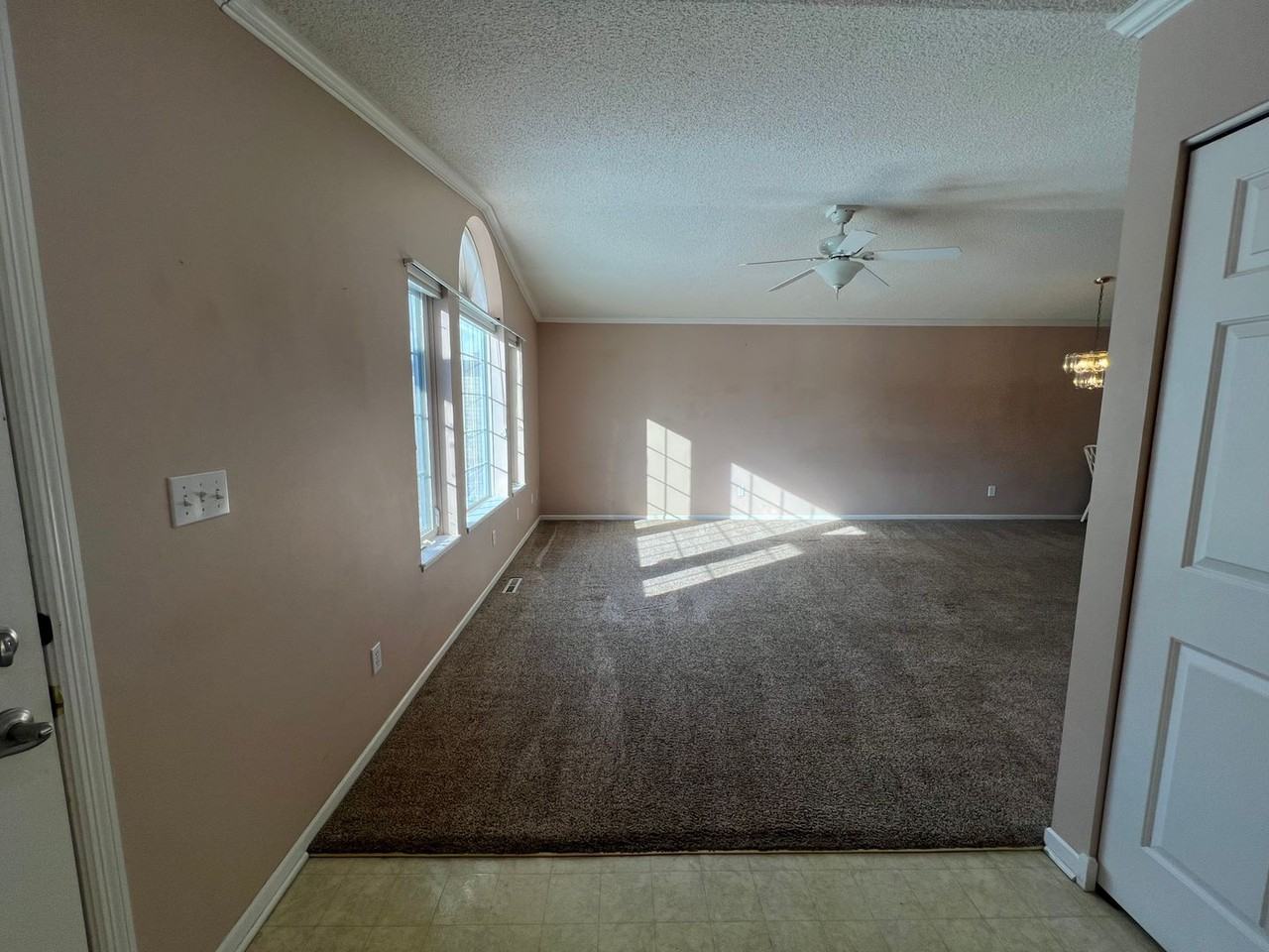 4906 32nd Ave Nw - Photo 3 of 29