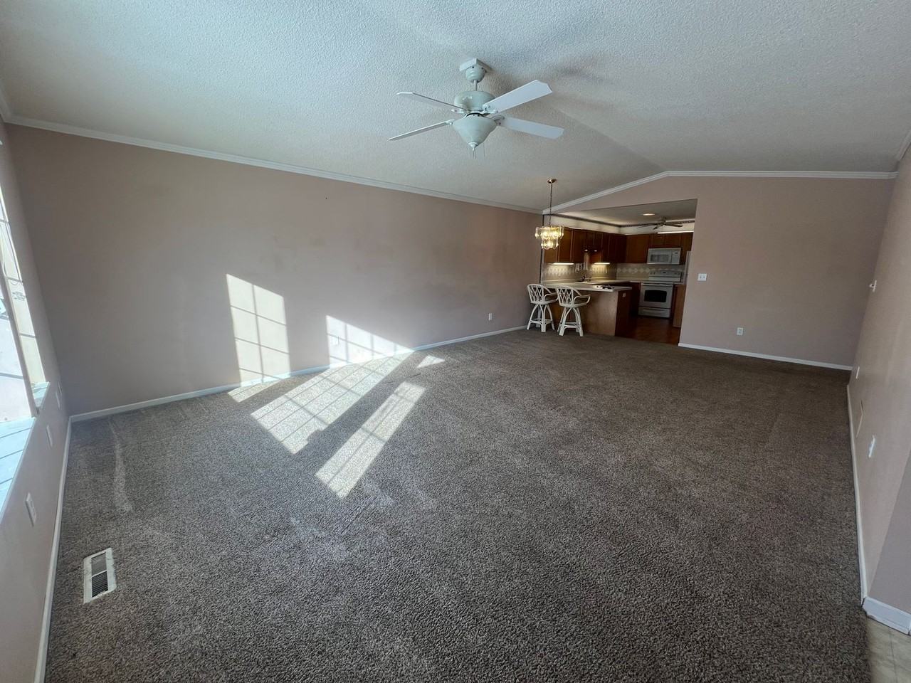 4906 32nd Ave Nw - Photo 4 of 29