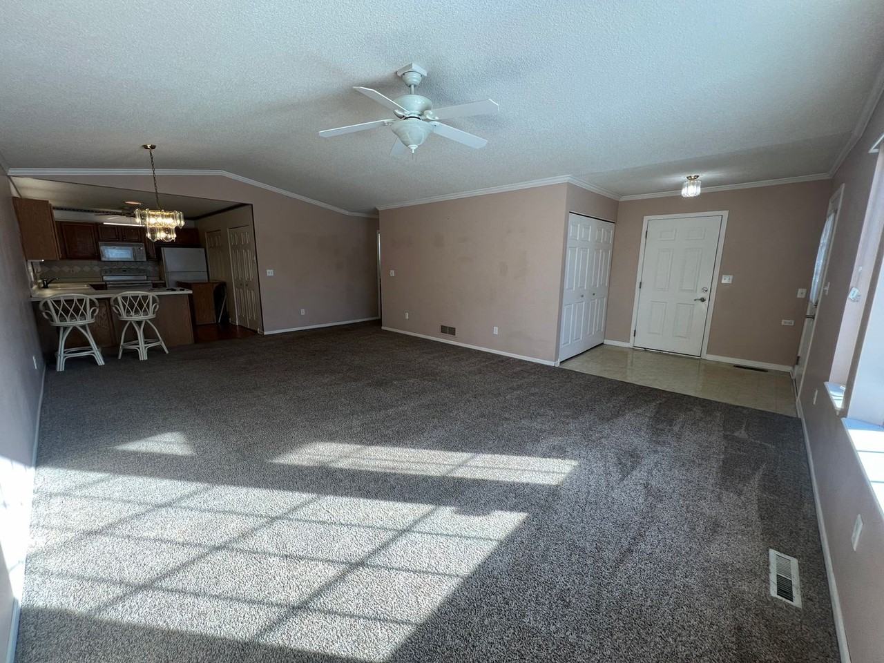 4906 32nd Ave Nw - Photo 5 of 29