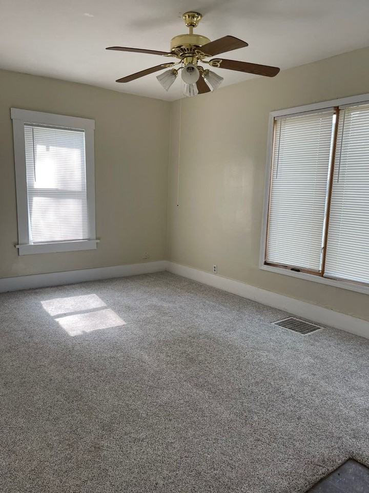 6203 N 39th St - Photo 3 of 12