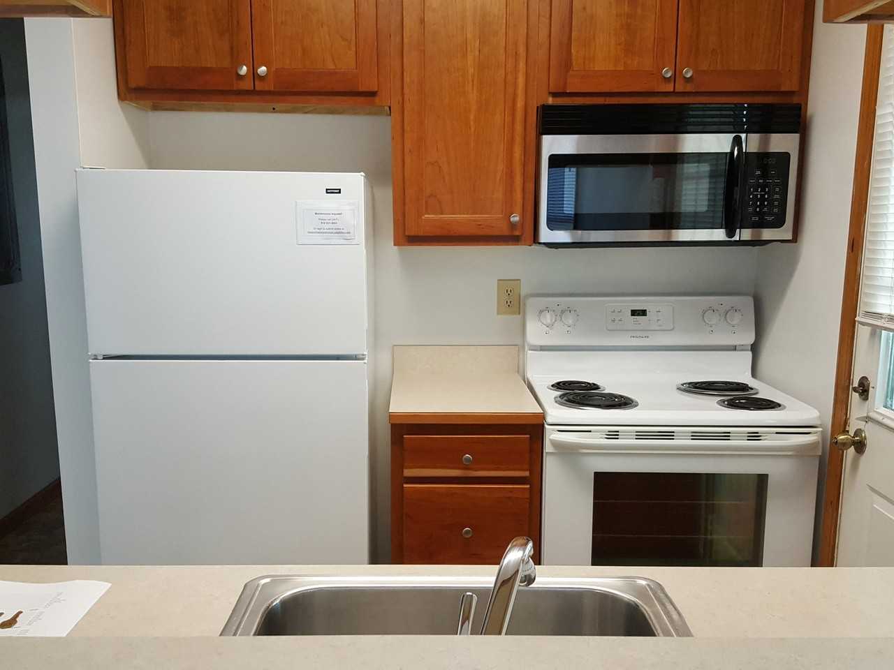 134 N Union St - Photo 6 of 11