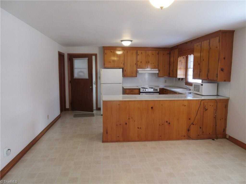 160 Shady Ln - Photo 2 of 10
