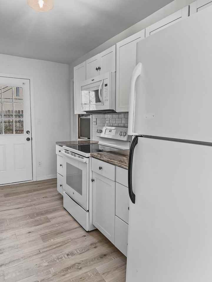 115 Christopher Dr - Photo 7 of 19
