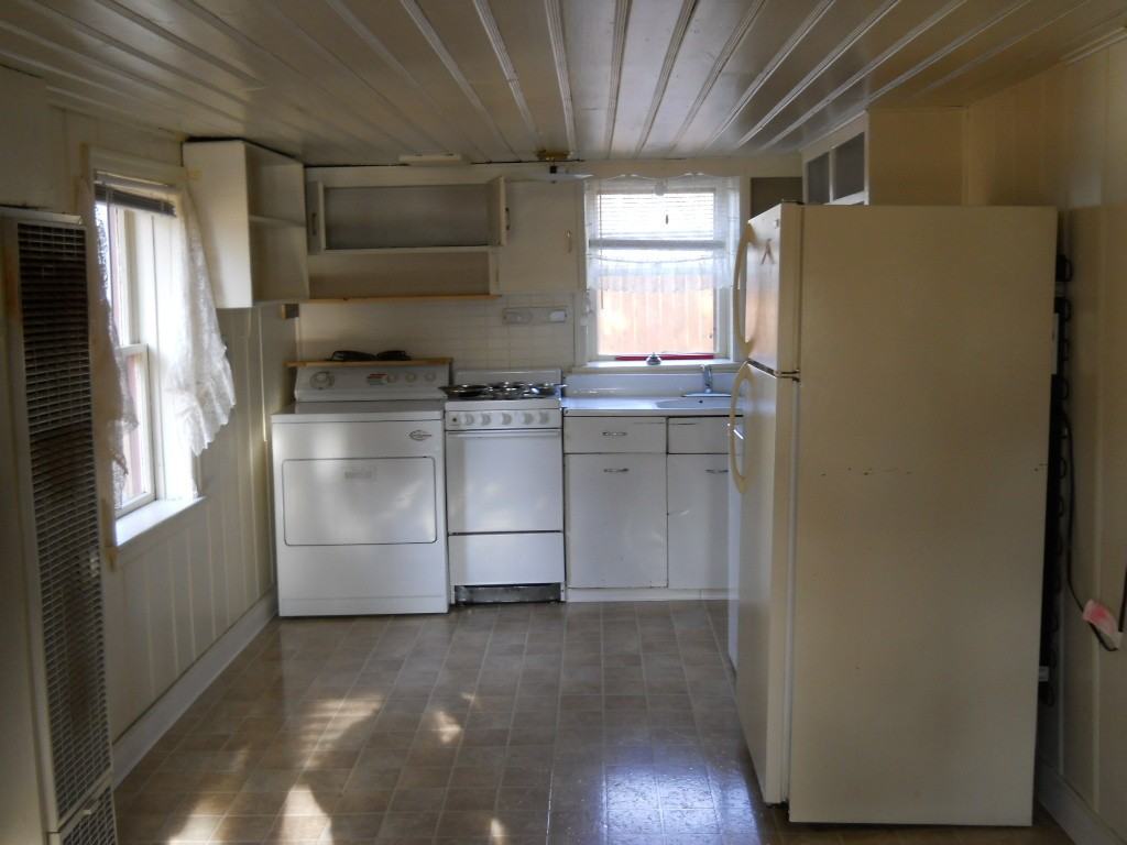 3620 W Broad Ave - Photo 3 of 7