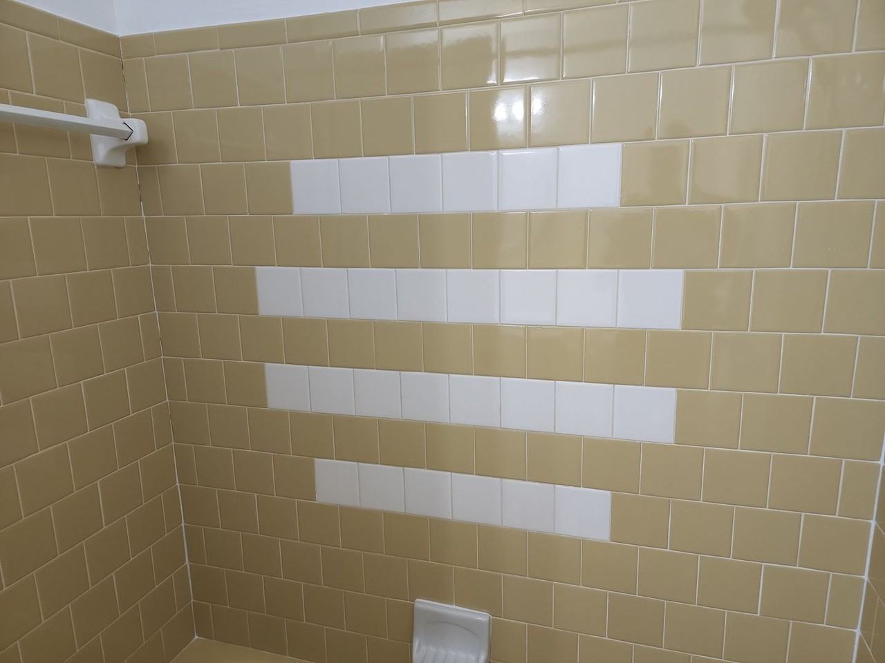 2513 Friar Ln - Photo 2 of 25