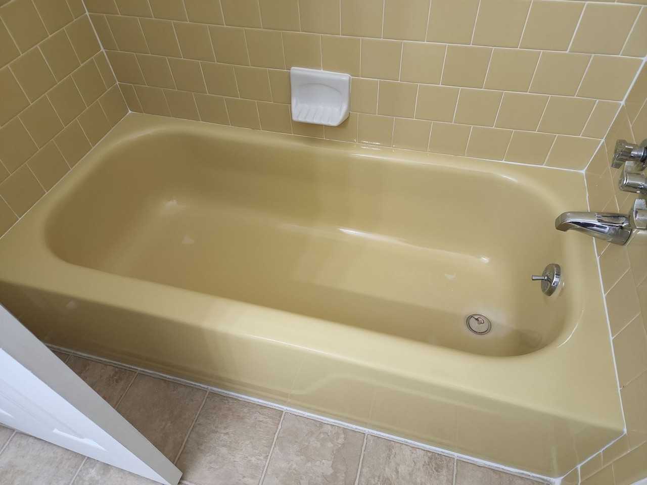 2513 Friar Ln - Photo 3 of 25