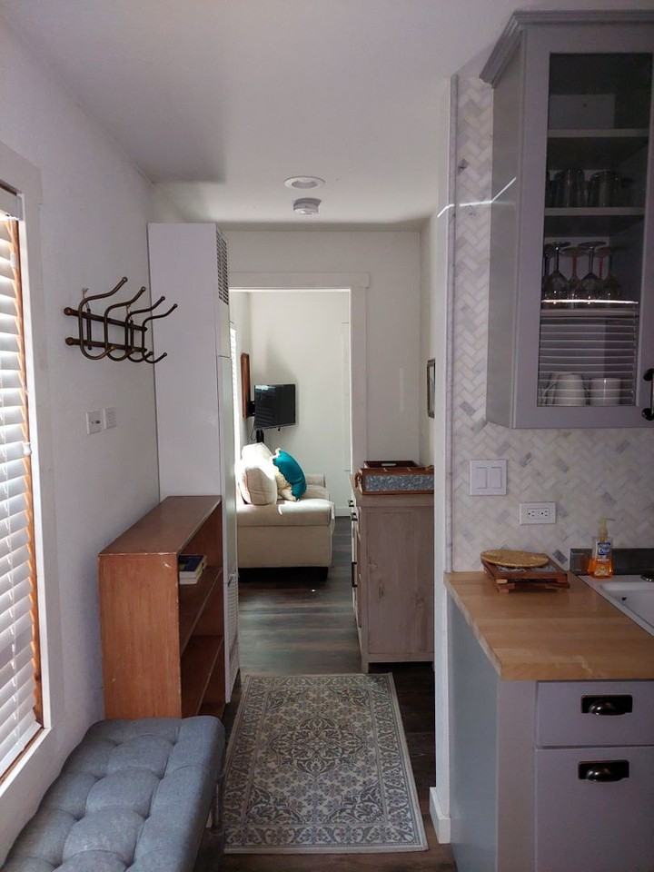 1061 Echo Rd - Photo 4 of 12