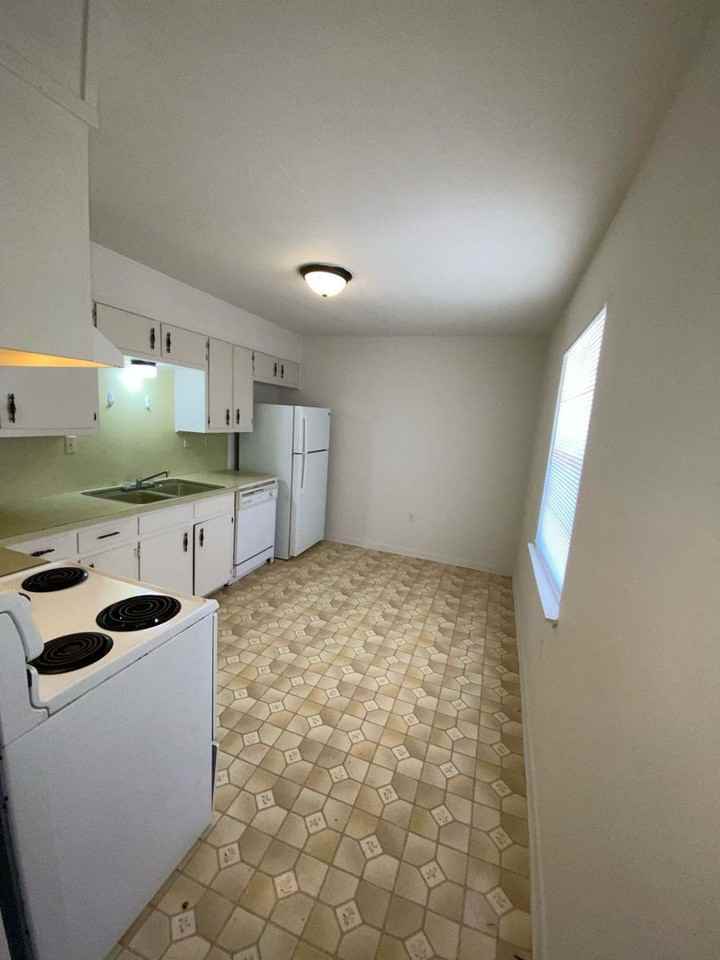 307 Sunset Ln #6 - Photo 4 of 9