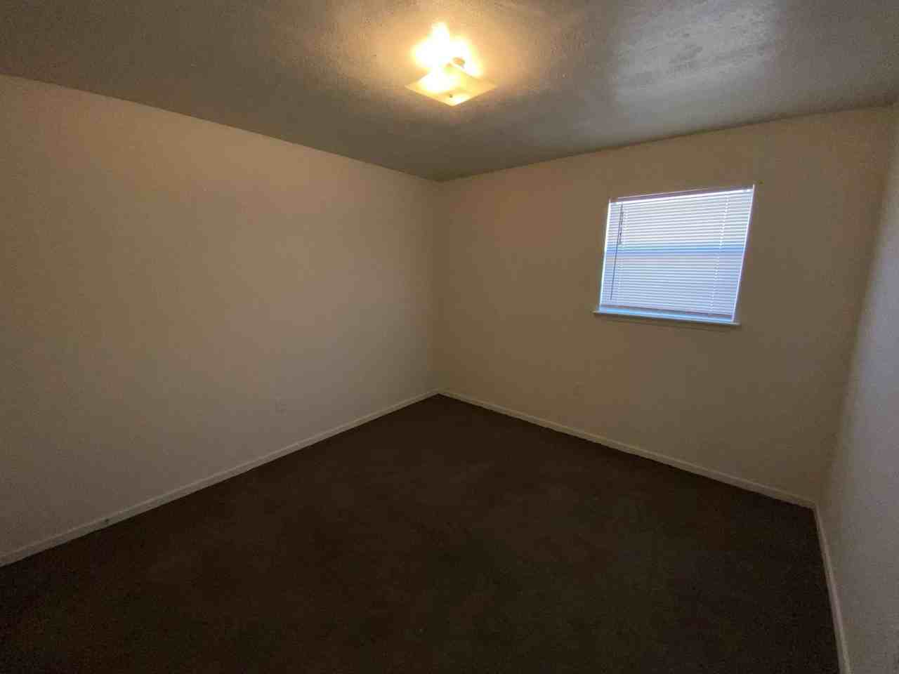 307 Sunset Ln #6 - Photo 7 of 9