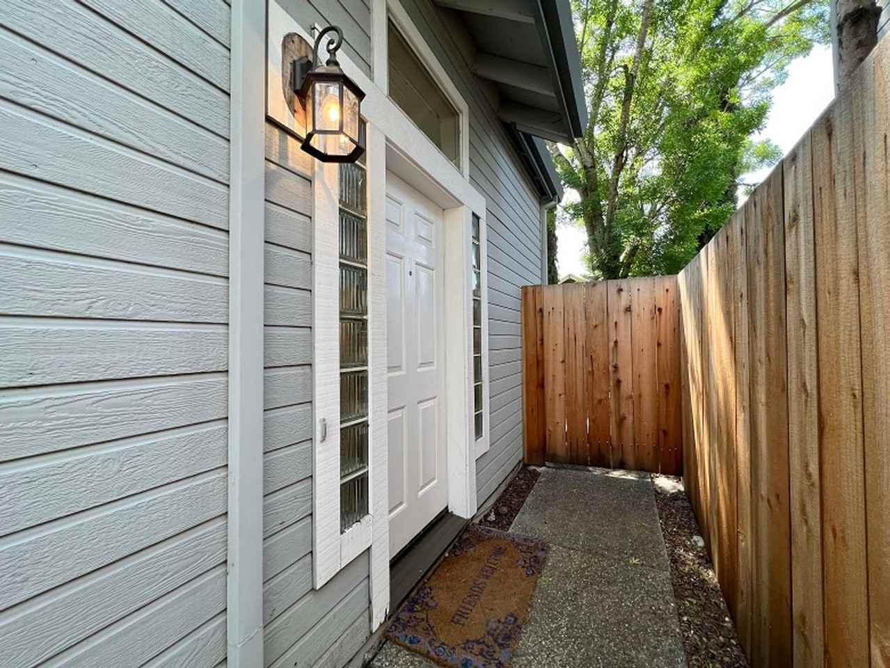 755 La Homa Dr - Photo 2 of 21