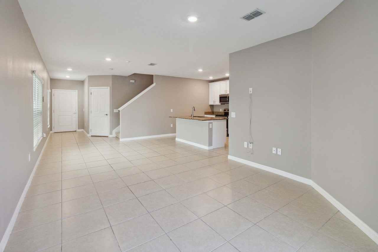 3551 Beau Rd - Photo 5 of 34