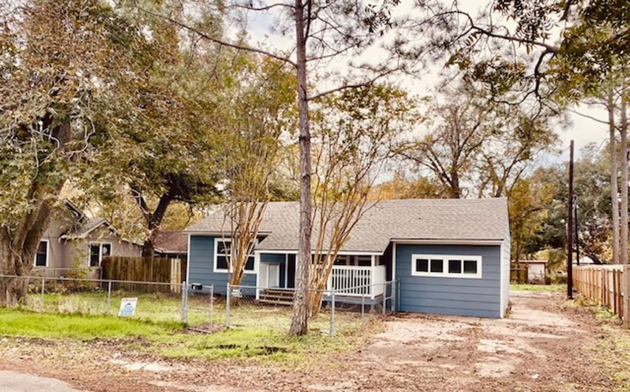 3410 5th St - Photo 2 of 32