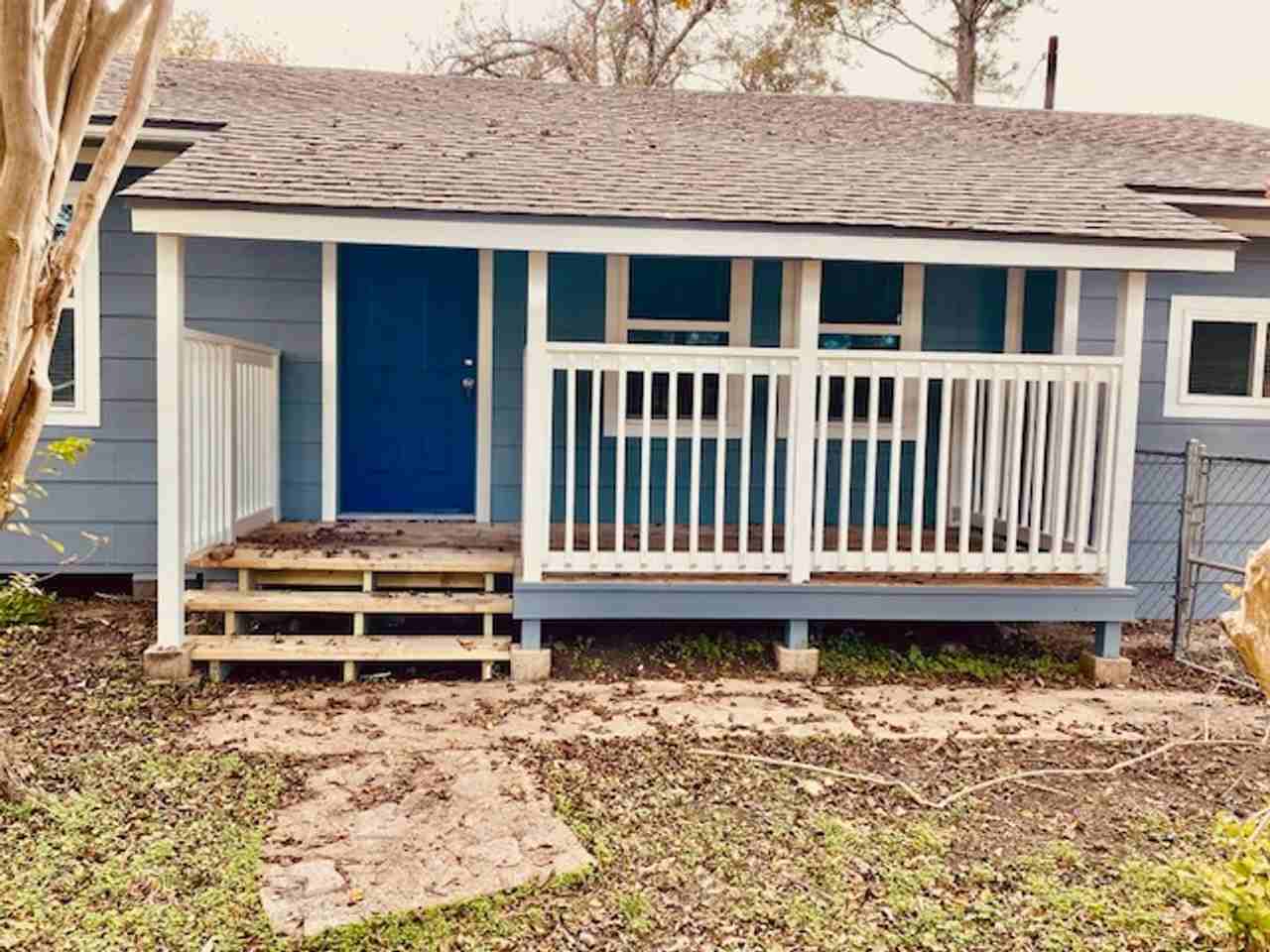 3410 5th St - Photo 3 of 32