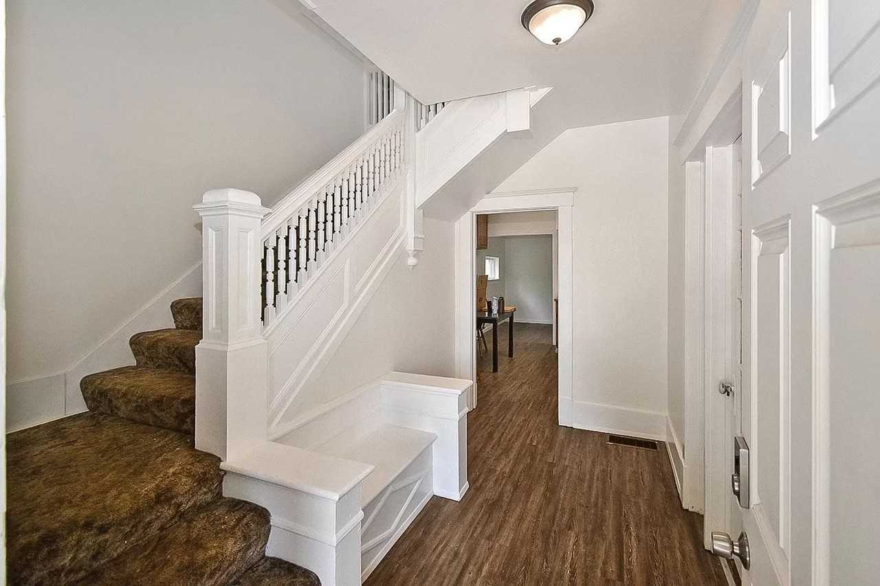 917 E Ermina Ave - Photo 2 of 16