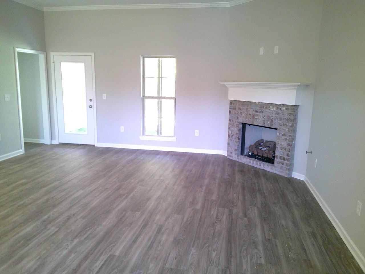 1005 Windrock Dr - Photo 2 of 16