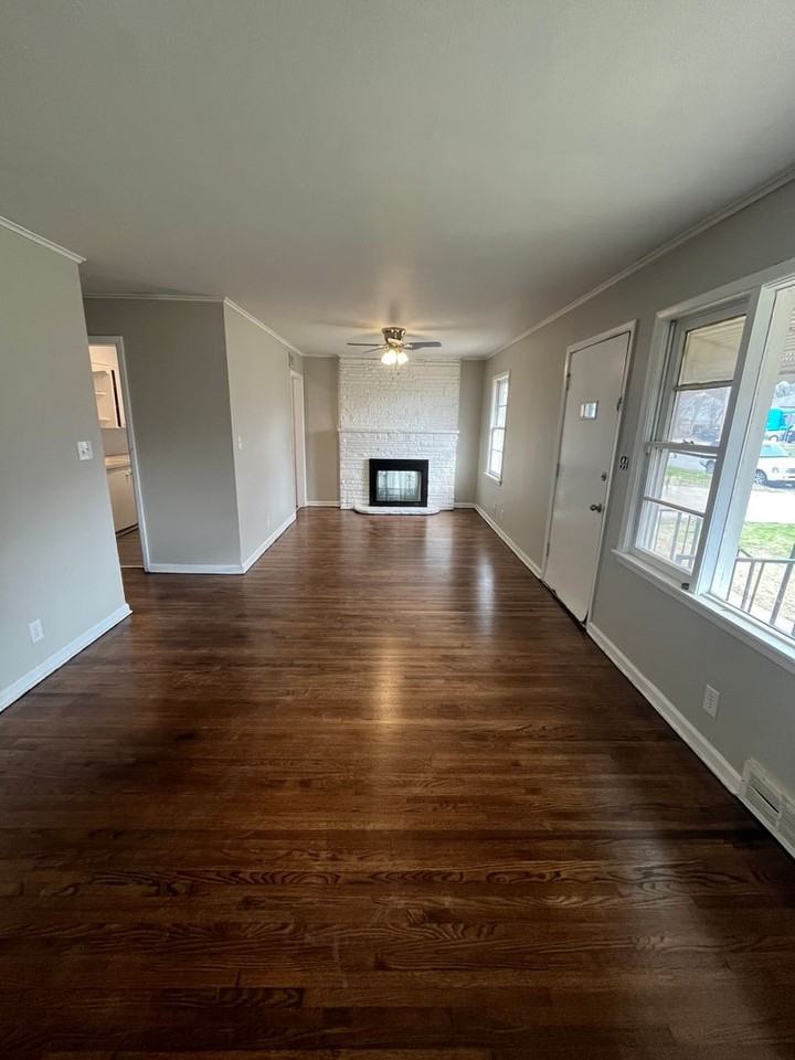 4220 N Frankfort Ave - Photo 4 of 23