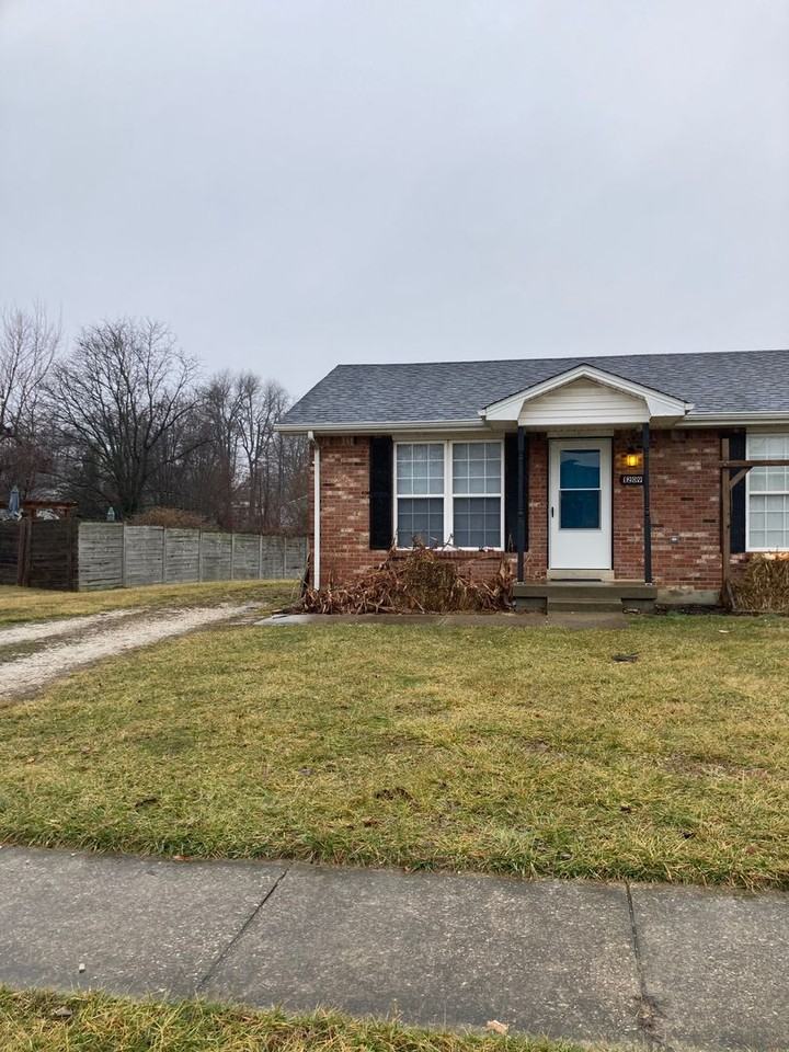 1209 Williamsburg Dr - Photo 3 of 41