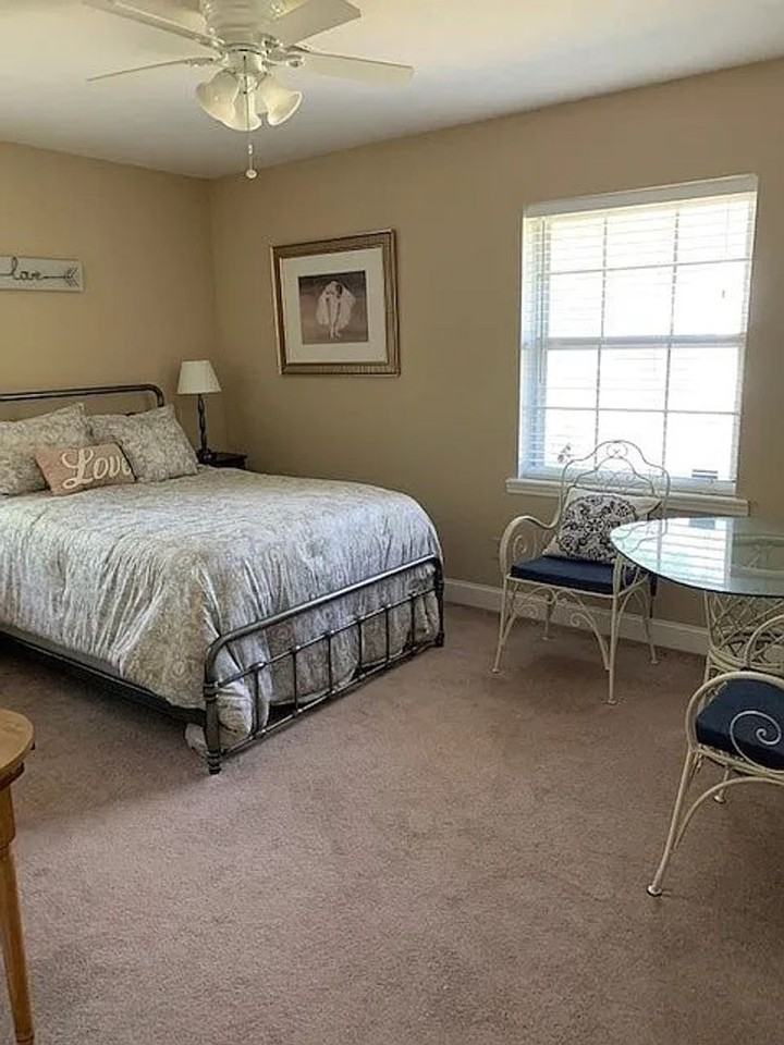 119 N Cedarbrook Dr - Photo 3 of 13