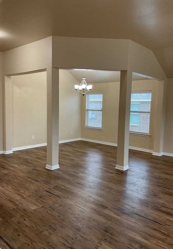 300 W Libra Dr - Photo 5 of 20