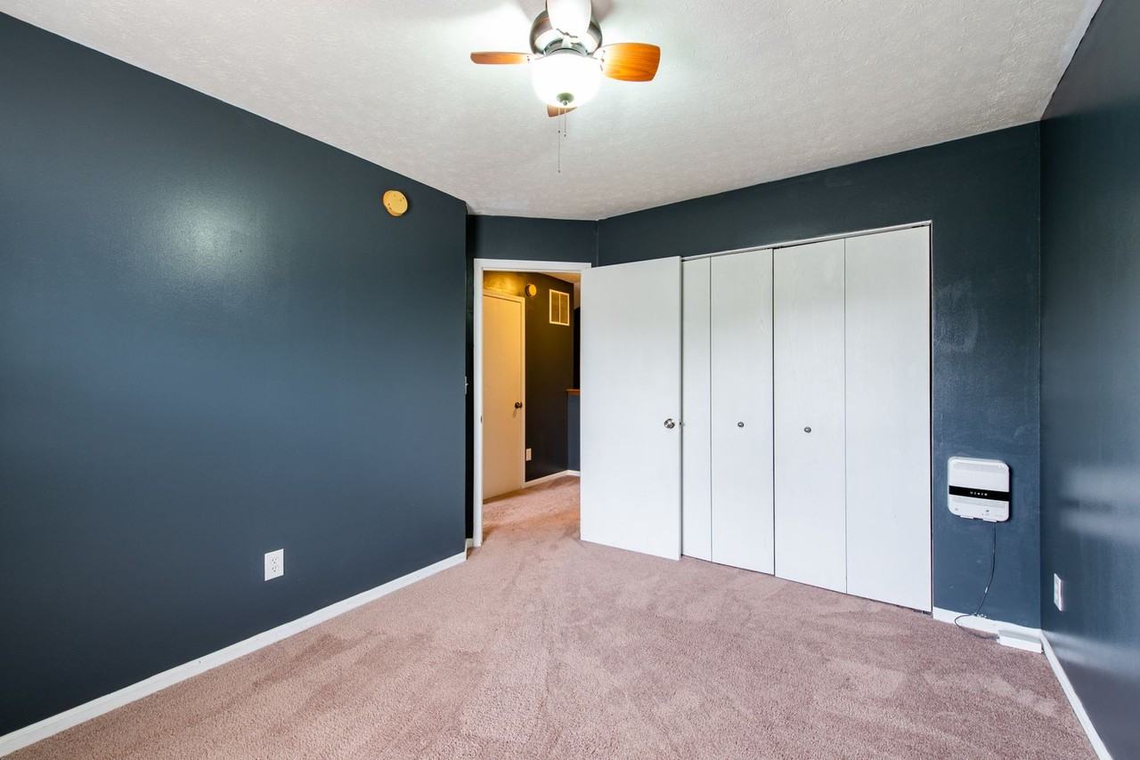 12105 Eastbay Ct - Photo 5 of 9