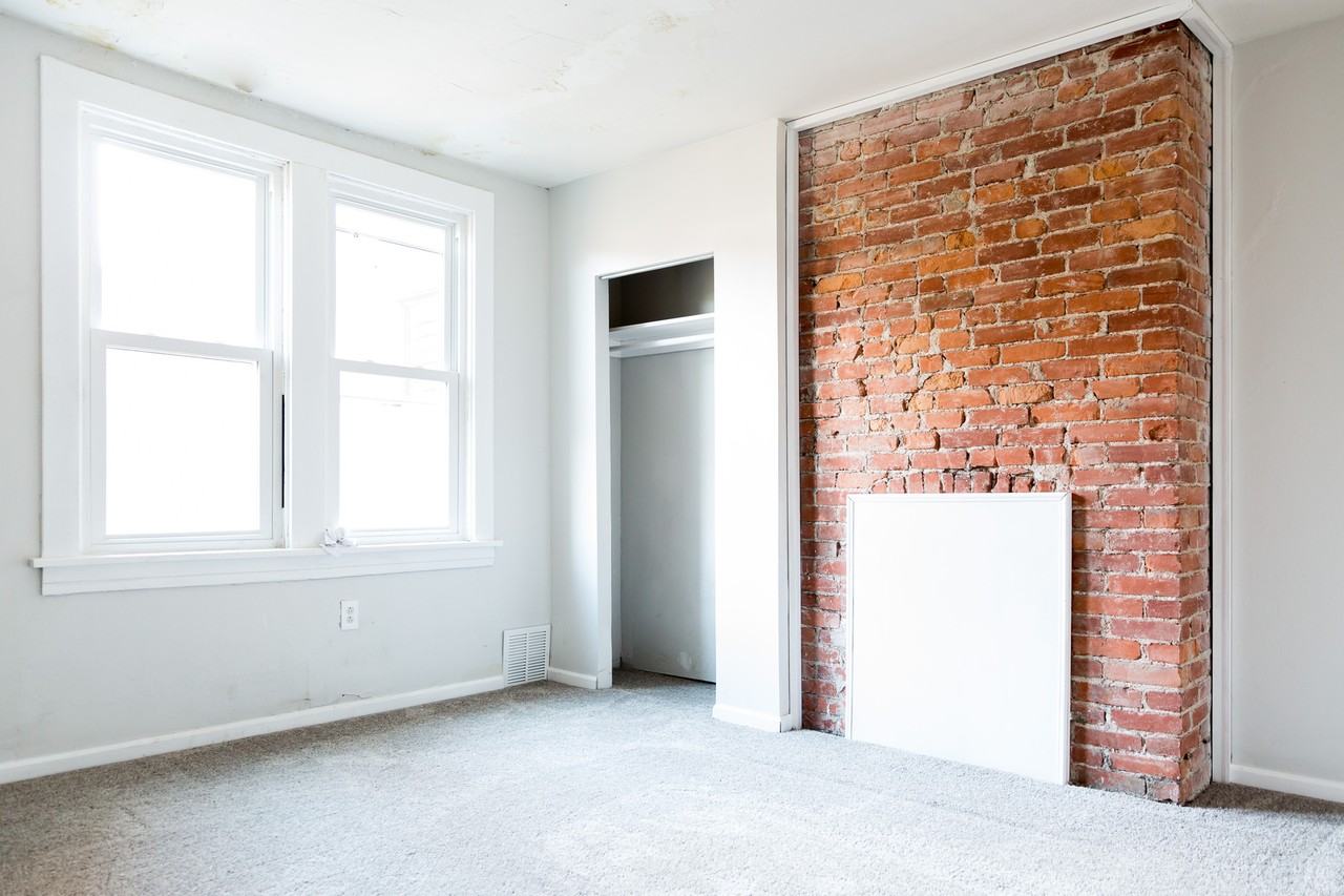 1107 Arlington Ave - Photo 5 of 30