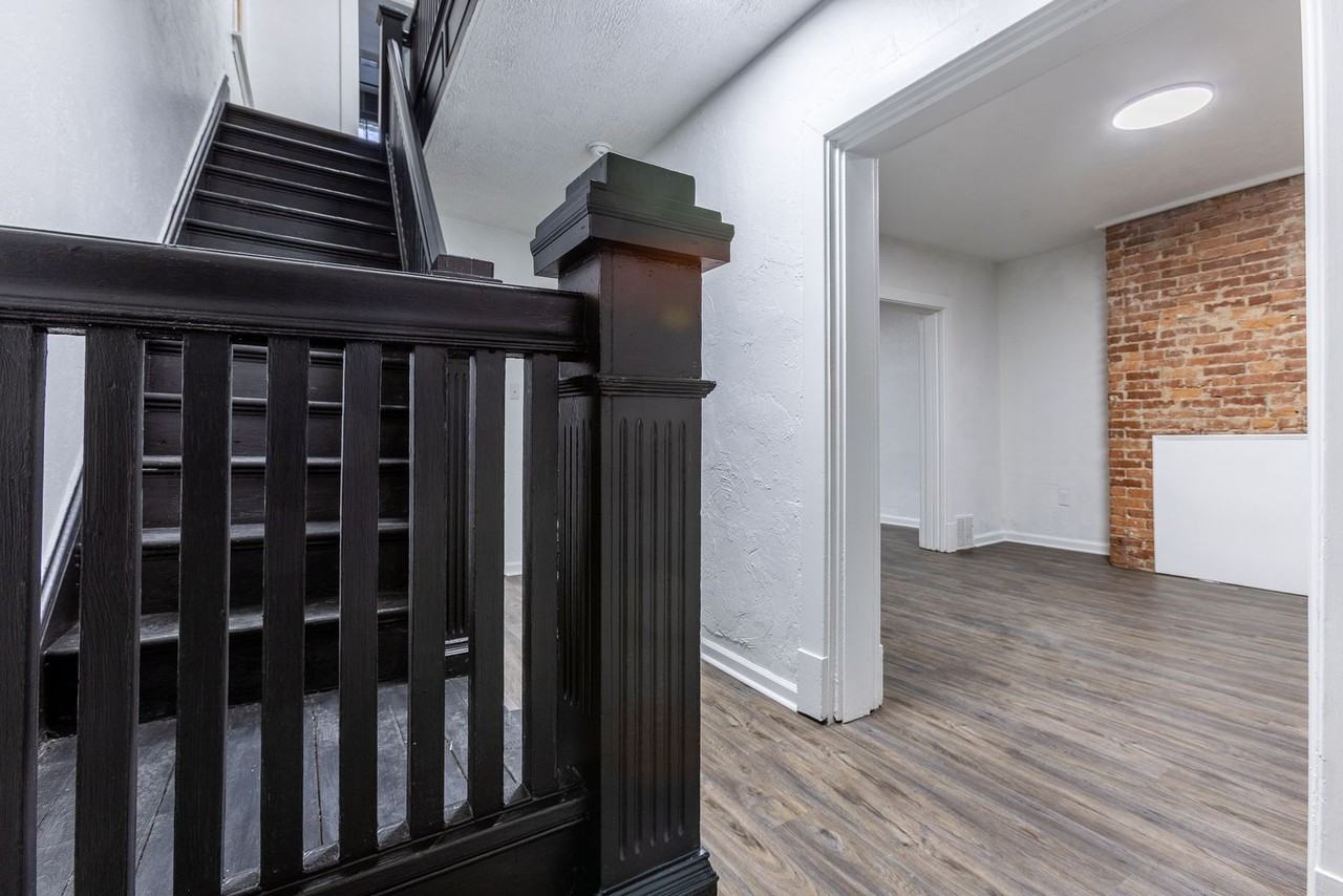 1107 Arlington Ave - Photo 7 of 30