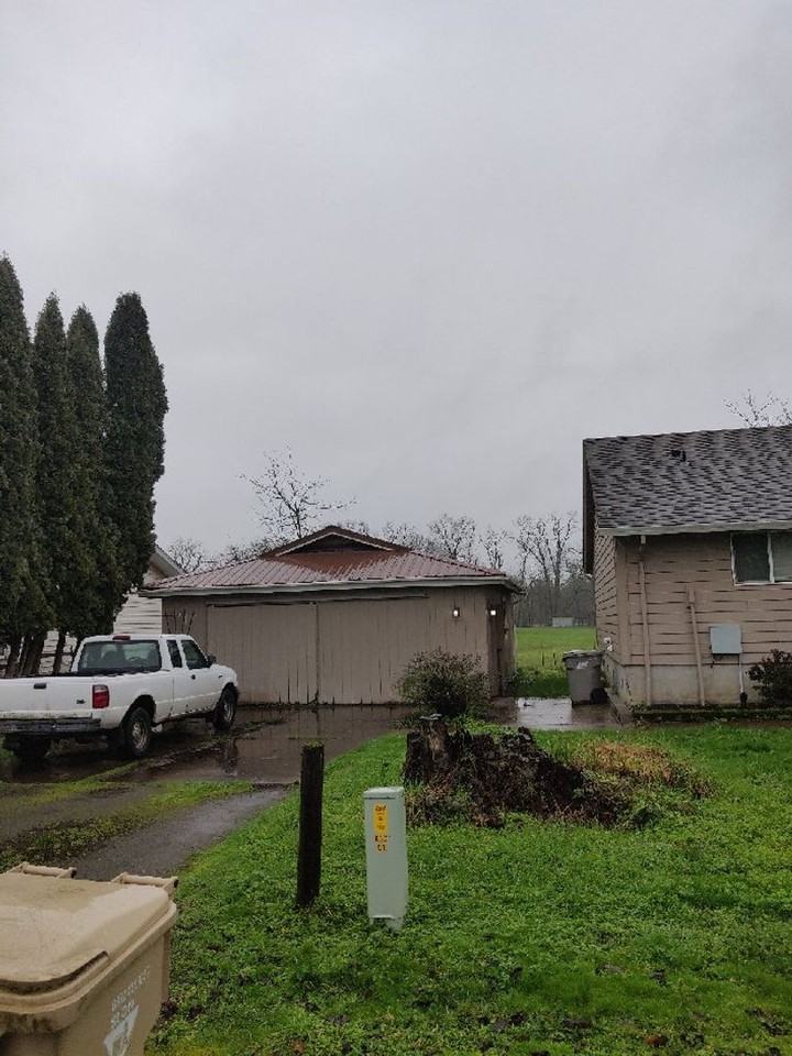 38819 Ne Ash St - Photo 2 of 10