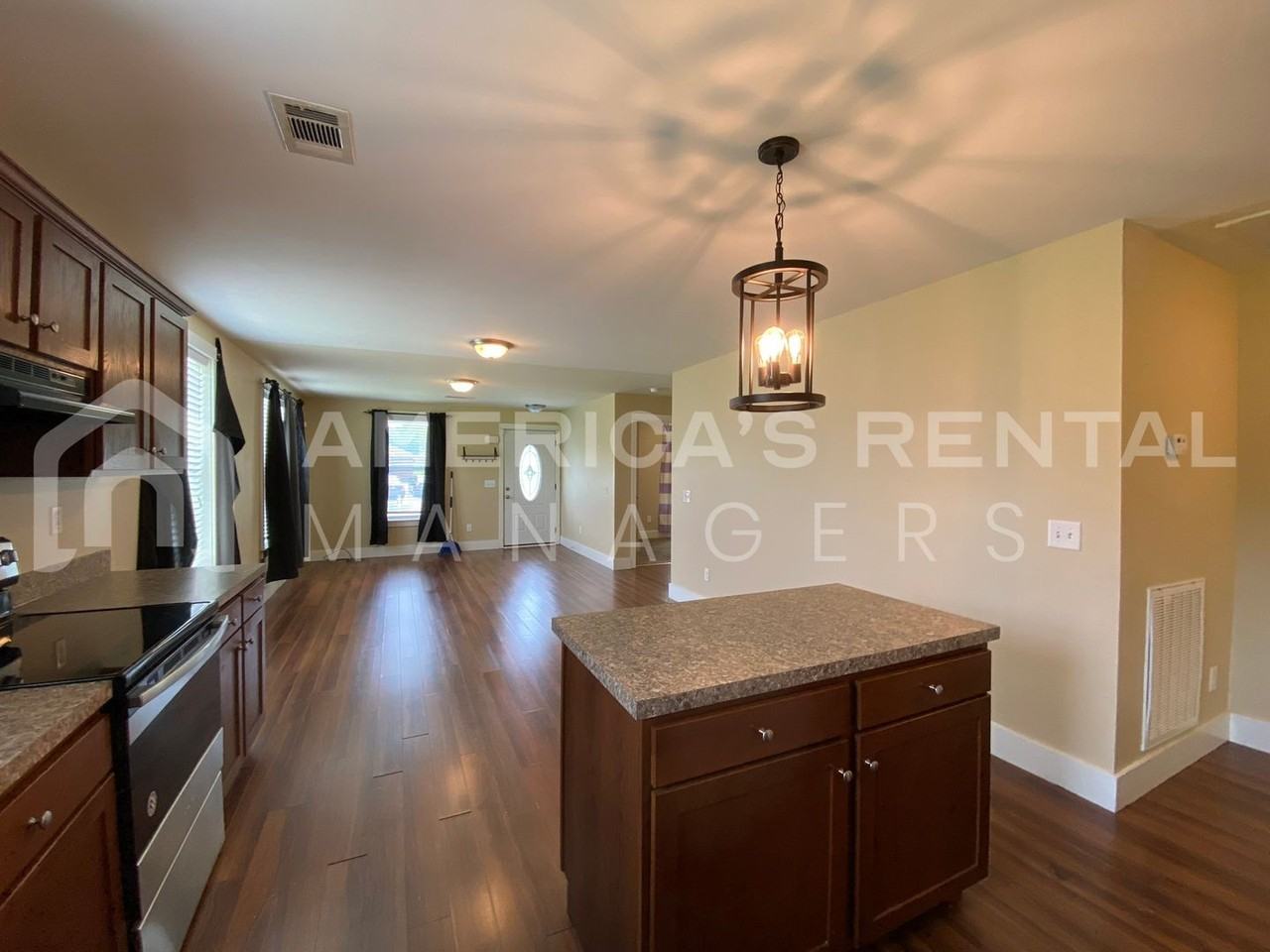 4145 Fitzpatrick Blvd - Photo 7 of 27