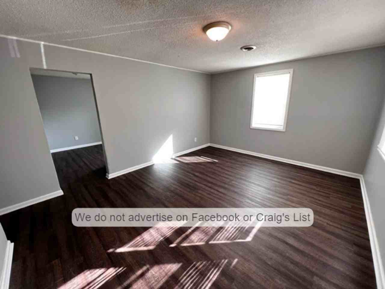 1720 Bridger St - Photo 2 of 12