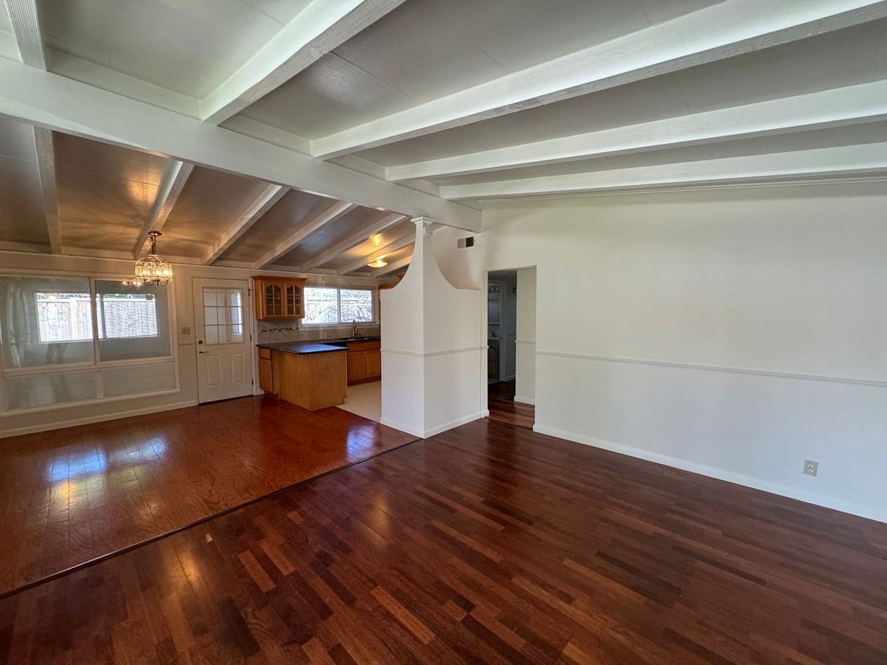 1367 Torrance Ave - Photo 3 of 18